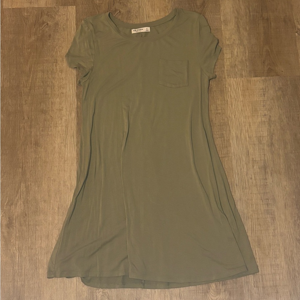 Size medium, Arizona green Tshirt dress